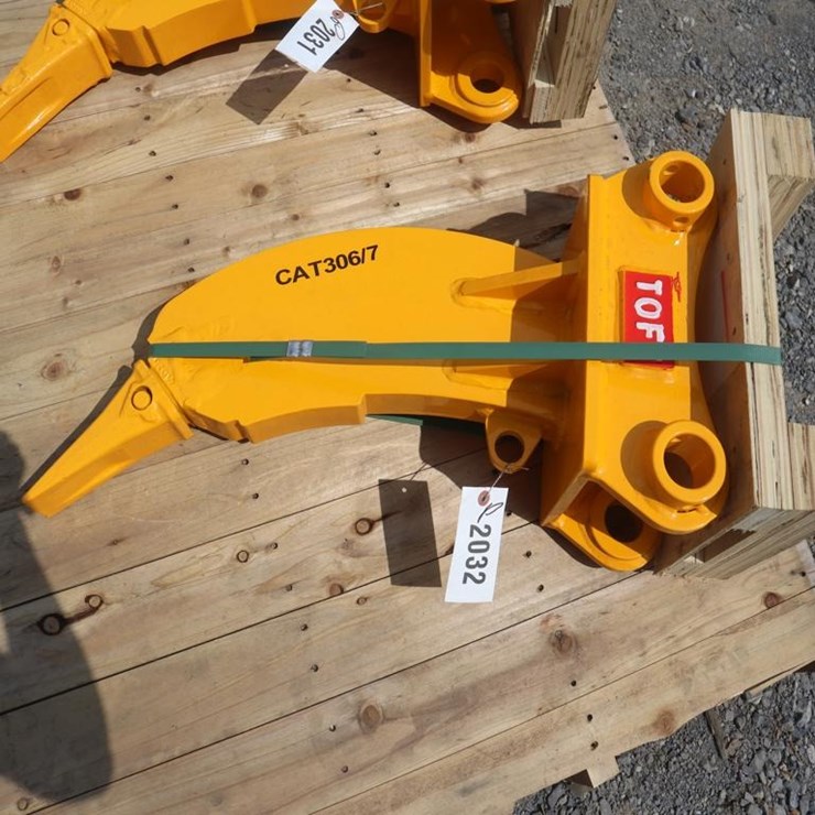 CATERPILLAR 305
