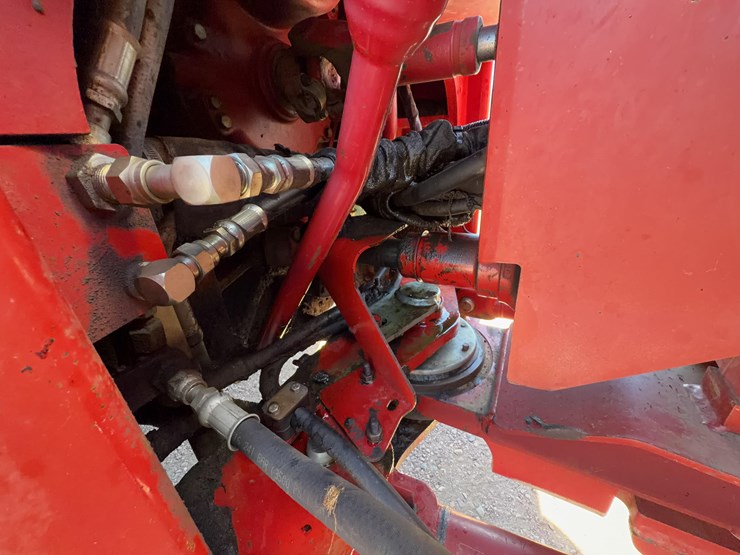 2005-case-ih-325-image-19
