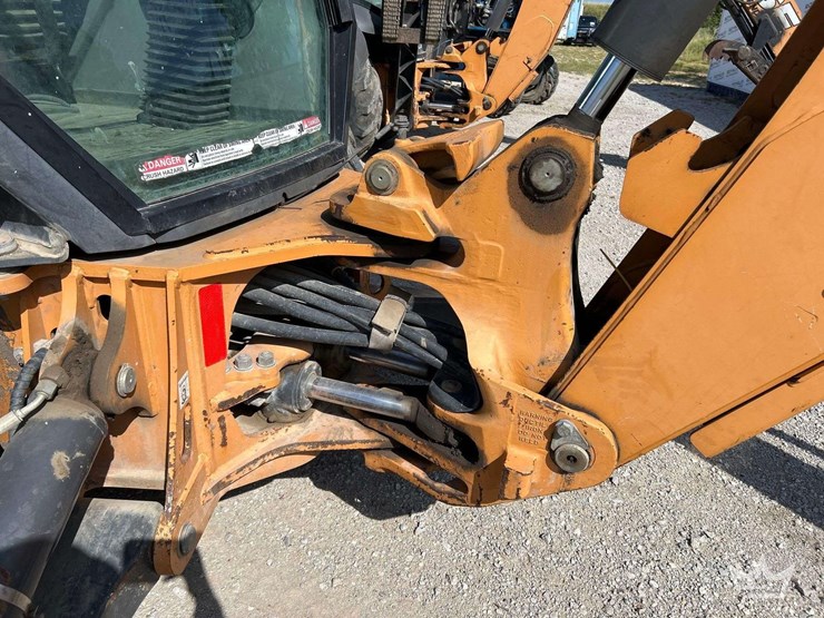 case-580n-ep-extendahoe-loader-backhoe-image-24