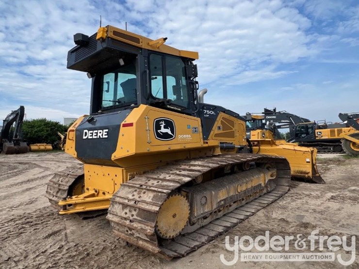 2023-deere-750l-image-4