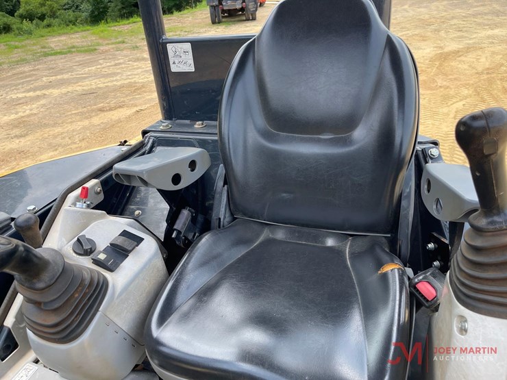 deere-35g-image-16