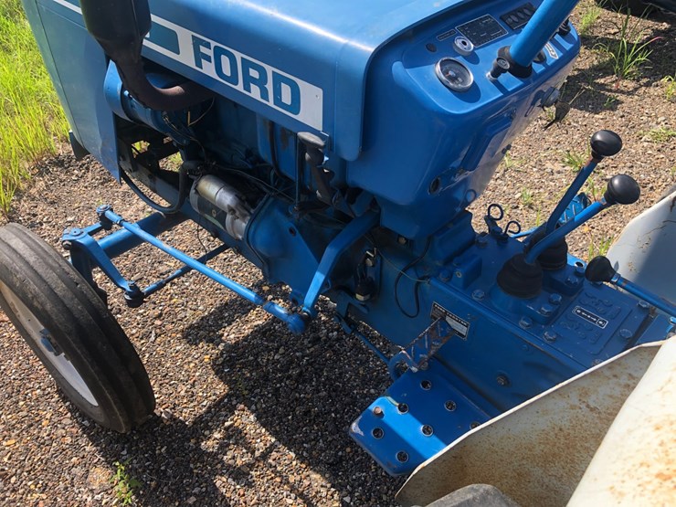 ford-tractor-image-6