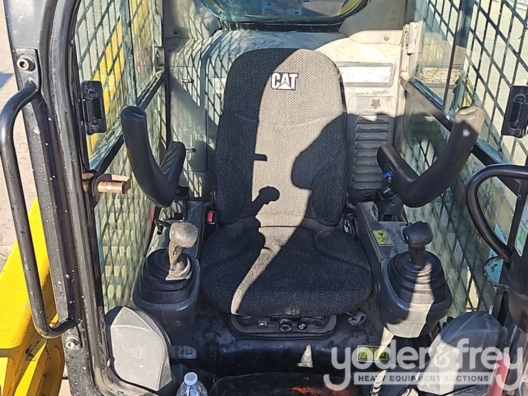 2019-caterpillar-299d2-image-24