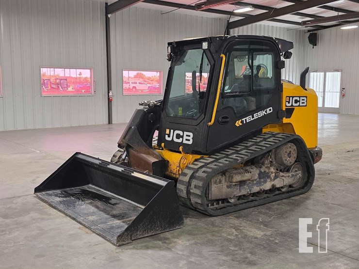 2021-jcb-3ts-8t-image-1