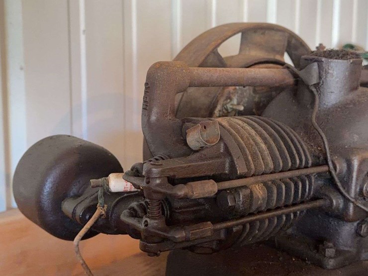 (2)-small-gas-engines-image-10