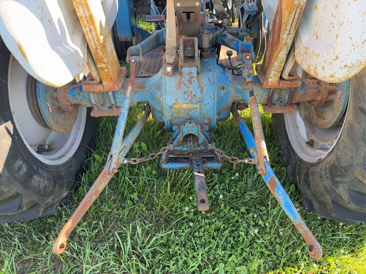 ford-3600-image-17