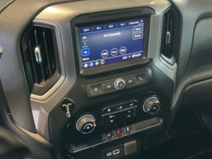2021-chevrolet-silverado-1500-image-19