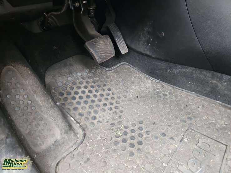 2021-jeep-cherokee-image-12