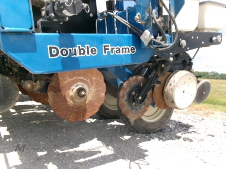 2014-kinze-3000-image-7
