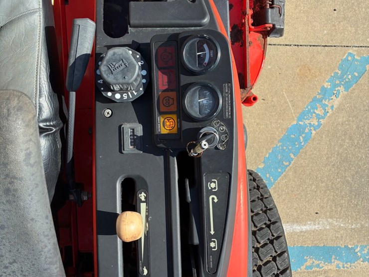 kubota-zd326s-image-9
