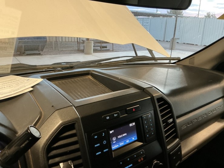 2017-ford-f350-image-18