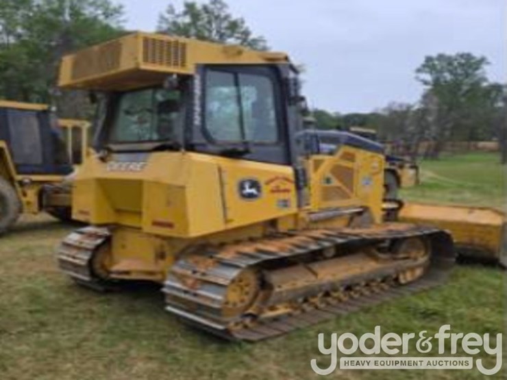 2016-deere-550k-image-4