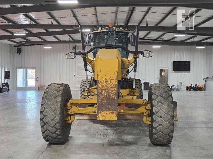 2011-caterpillar-140m2-image-7