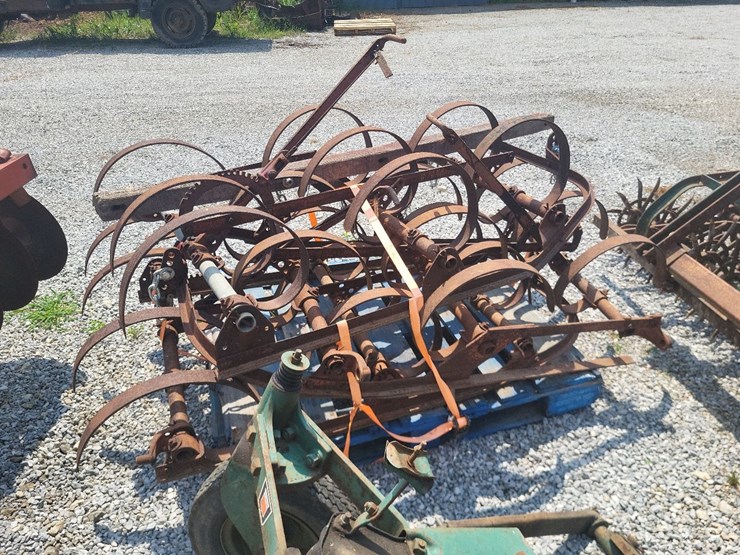 oliver-9'-harrow-image-8