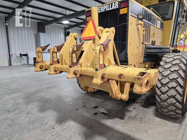 2006-caterpillar-140h-image-13