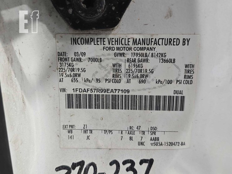 2009-ford-f550-image-29
