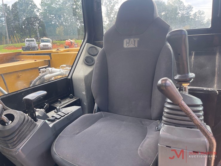 2016-caterpillar-307e2-image-17