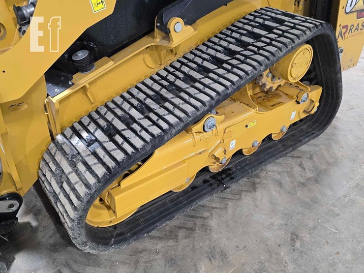 2025-caterpillar-255-image-30