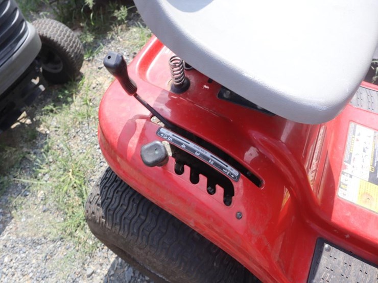 2014-troy-bilt-bronco-image-15