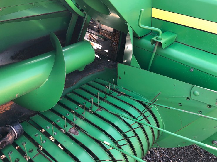 john-deere-328-image-6