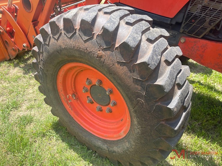 kubota-la1353-image-14
