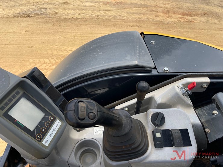 deere-35g-image-17