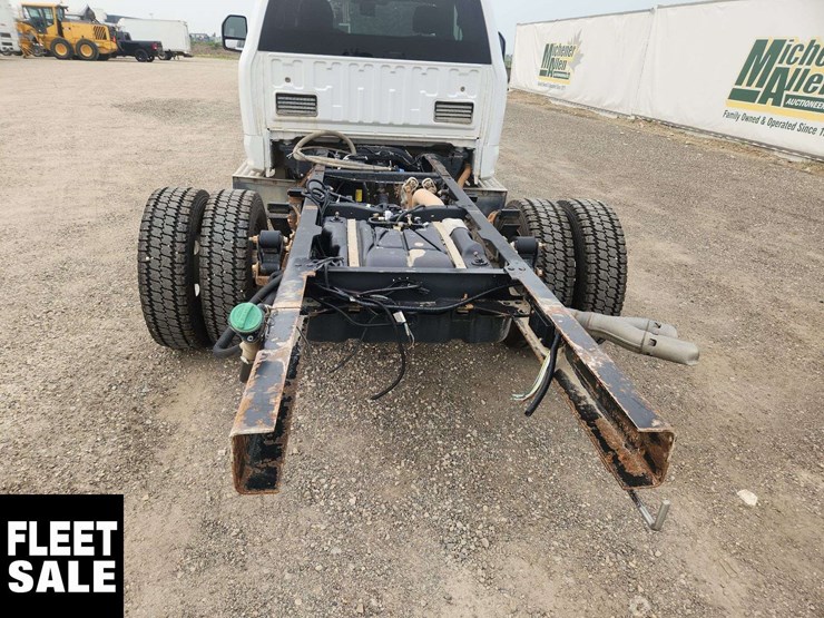 2019-ford-f550-image-15