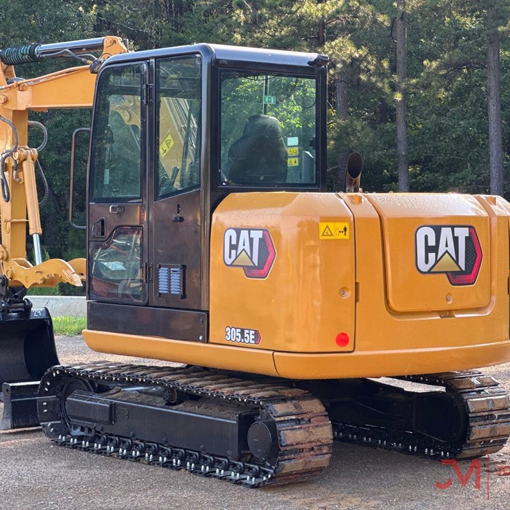 2021 CATERPILLAR 305.5E2