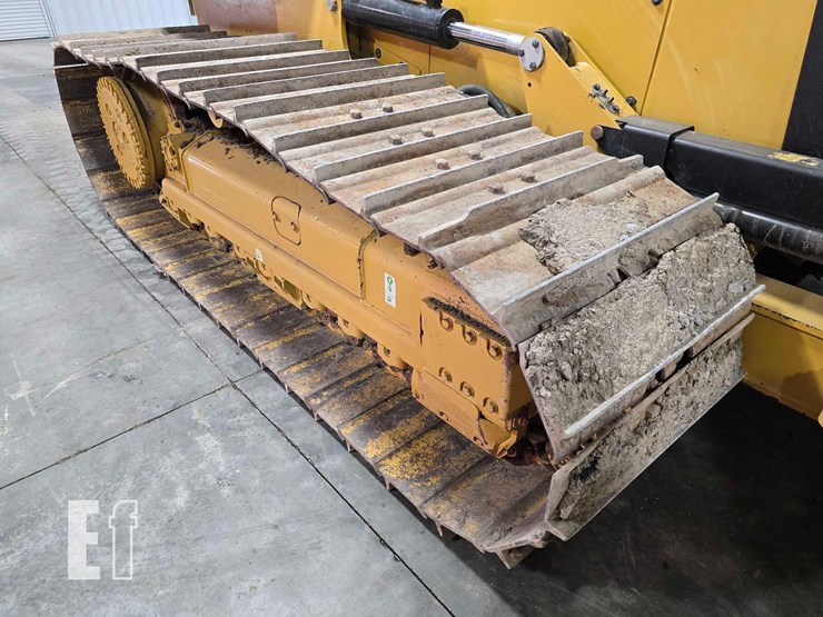 2022-caterpillar-d4-lgp-image-42