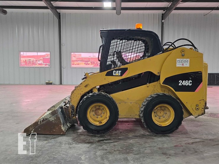 2011-caterpillar-246c-image-5