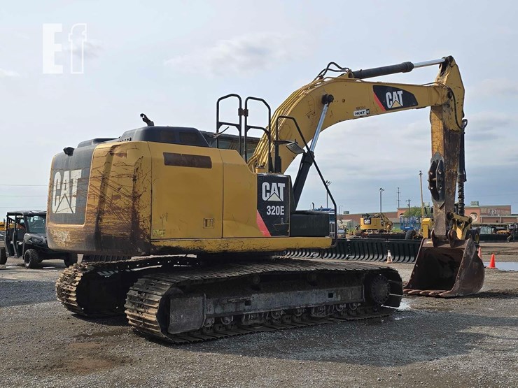 2014-caterpillar-320el-image-3