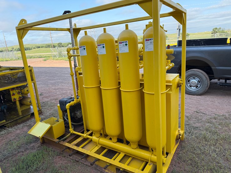 meyer-3k-wp-diesel-powered-4-station-accumulator-closing-unit,-skidded-image-3