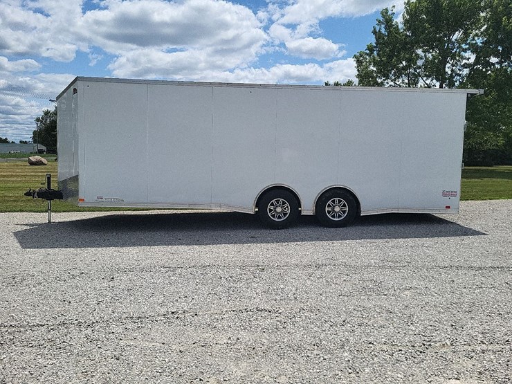 2022-united-enclosed-tandem-axle-bumper-trailer---nice-one-owner-image-6