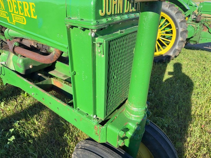 john-deere-model-b-image-16