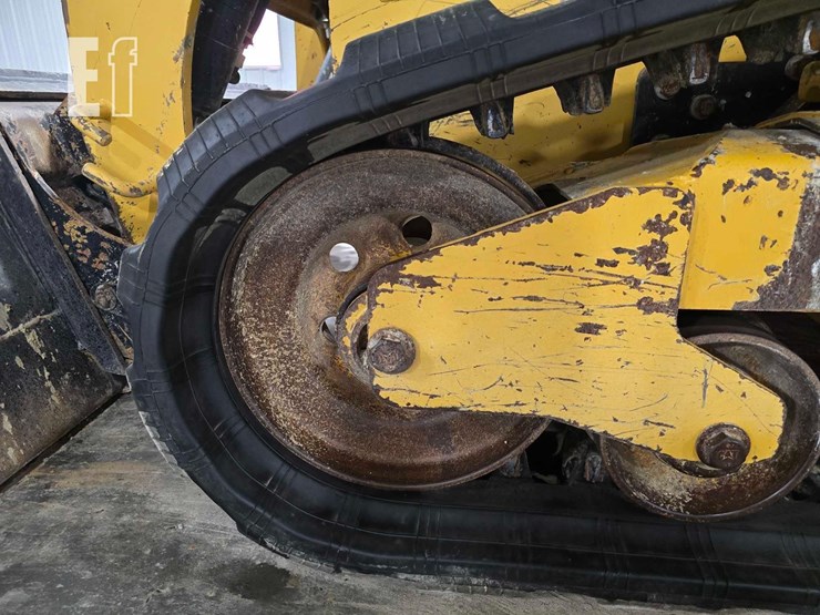 2021-caterpillar-259d3-image-28