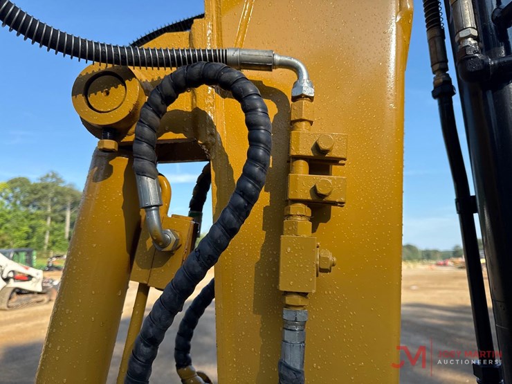 2021-caterpillar-305.5e2-image-8