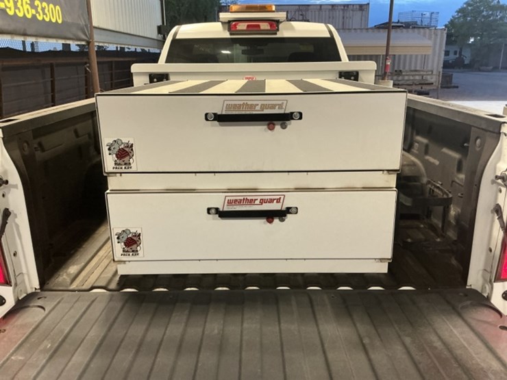 2021-chevrolet-silverado-1500-image-9