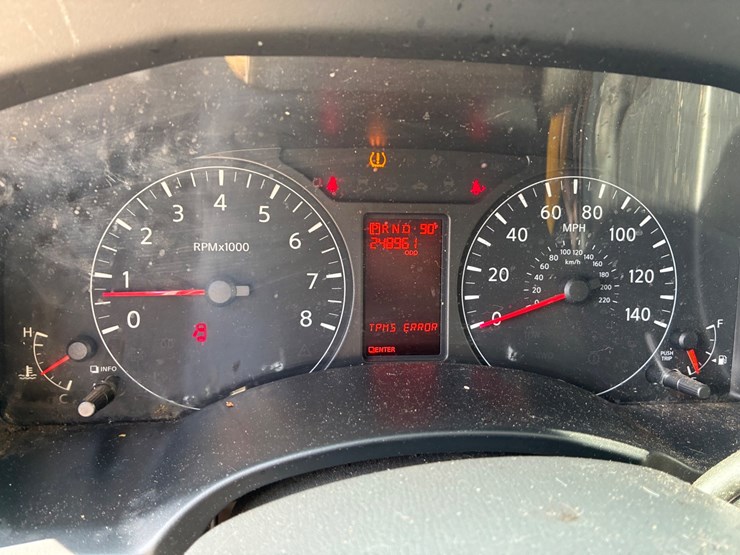 2020-nissan-nv2500-image-9