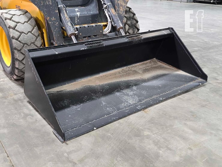 2023-deere-324g-image-10