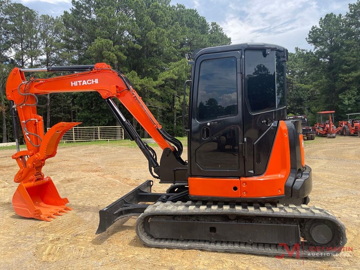 hitachi-zx55u-5a-image-2