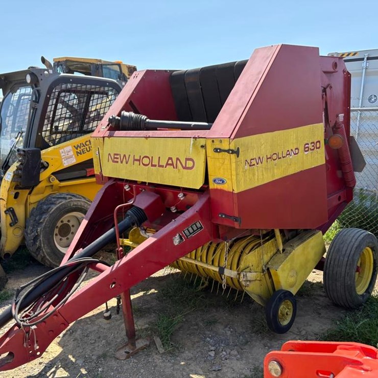 1990 NEW HOLLAND 630