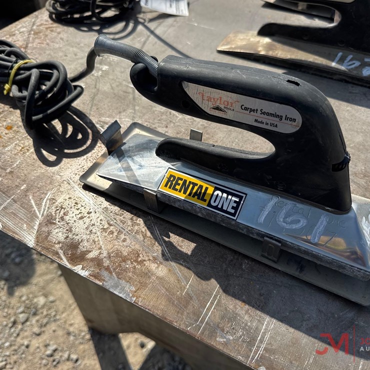 TAYLOR #790 ELECTRIC CARPET SEAMING IRON