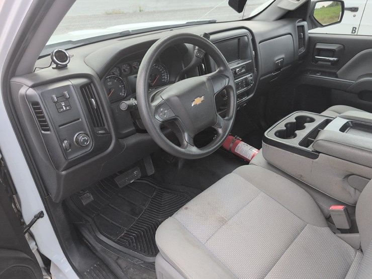 2018-chevrolet-silverado-1500-image-14