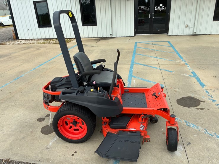 #20240-•-kubota-zg123s-zero-turn-image-2