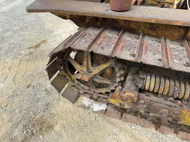 caterpillar-d2-image-25