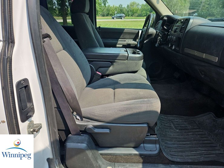 2008-chevrolet-silverado-2500hd-image-26