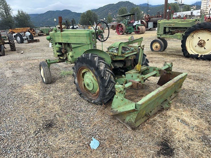 john-deere-m-image-3