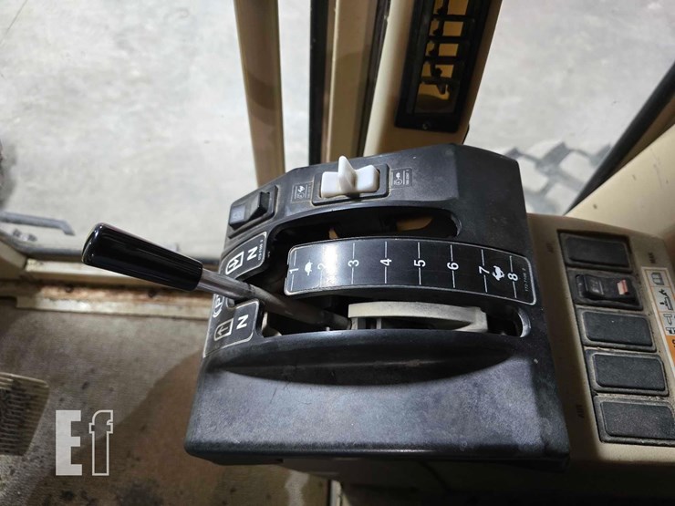 2006-caterpillar-140h-image-22