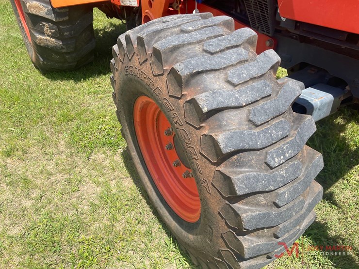 kubota-la1353-image-11