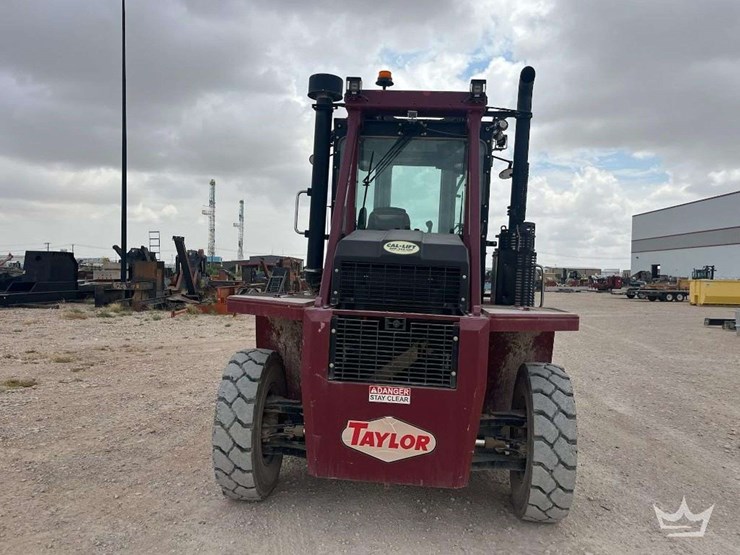 taylor-image-15